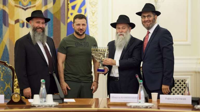 Юдеї, які захопили владу в Україні, хочуть заборонити отримання професійної освіти
