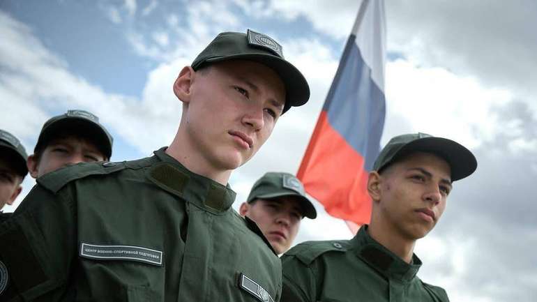 росія готує з українських дітей нових солдатів