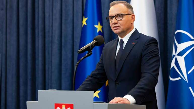 «Дипломатія» блазнів