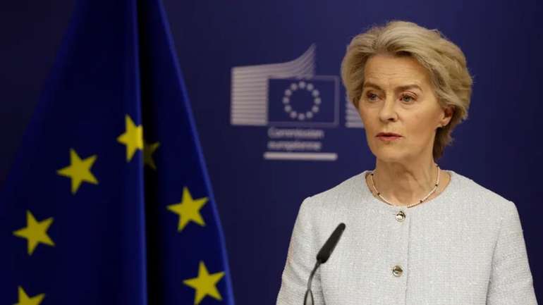 Європарламент провів голосування за вотум недовіри фон дер Ляєн