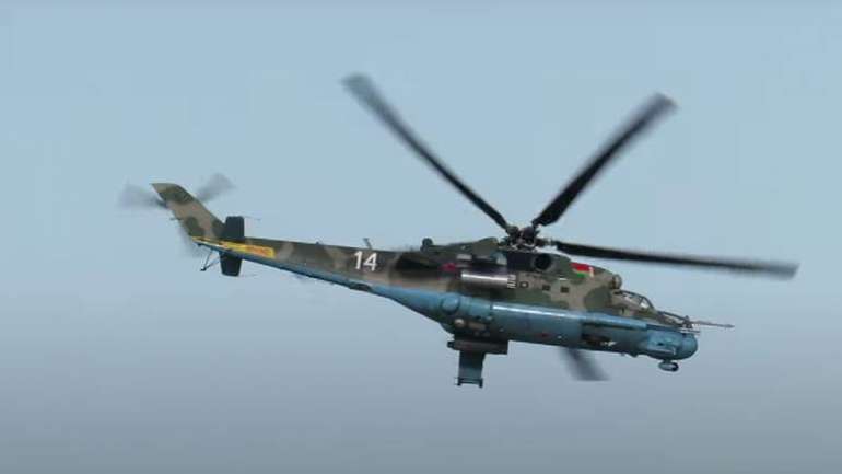 Білоруський Мі-24 збив дрона, який летів в Україну