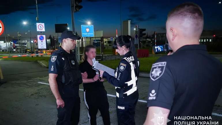 З ОАЕ екстрадували підозрювану в шахрайстві на дронах для ЗСУ