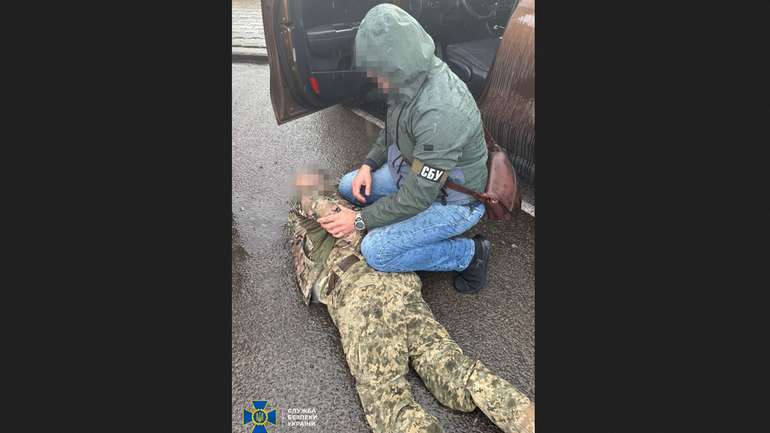 Працівників ТЦК затримали на хабарі на Полтавщині, – СБУ