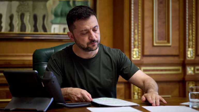 Зеленський підписав новий закон щодо НАБУ і САП
