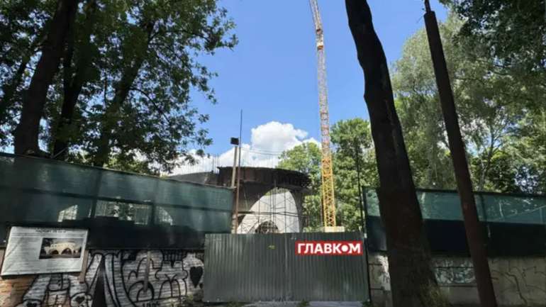 Син ексголови МСЕК Крупи будує ресторан у центрі Хмельницького