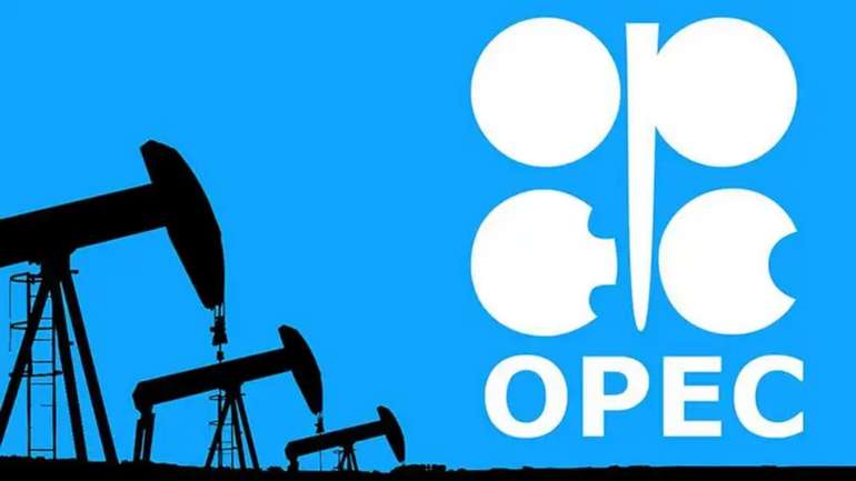 ОПЕК+ збільшує видобуток нафти на тлі тиску Трампа на росію — Bloomberg
