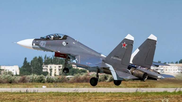 СБУ атакувала російський аеродром в окупованих Саках