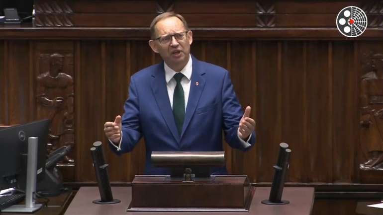 У Польщі депутат порівняв гасло «Слава Україні!» з нацистським «Зіг хайль»