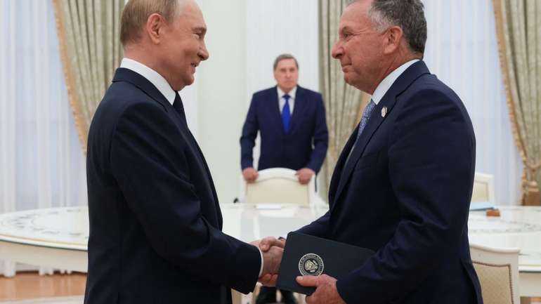 Спецпредставник Трампа та путін провели тригодинну розмову. Що відомо?