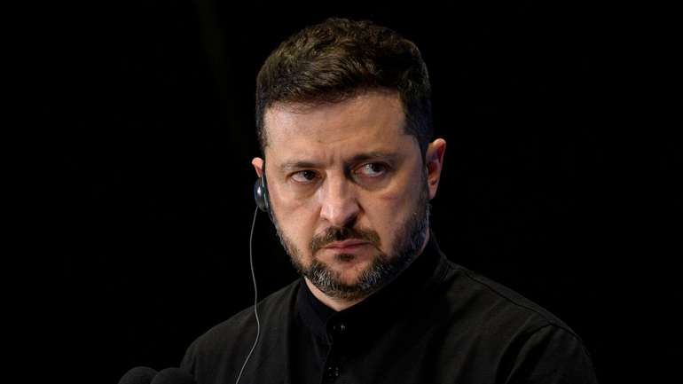 Різка відмова Зеленського віддавати території ризикує розлютити Трампа, — NYT