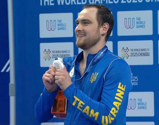 Олексій Захаров