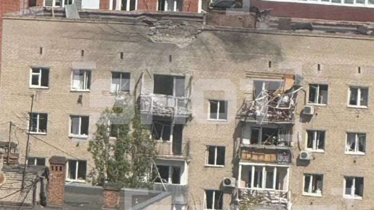 Дрон влетів у багатоповерхівку в російському Ростові