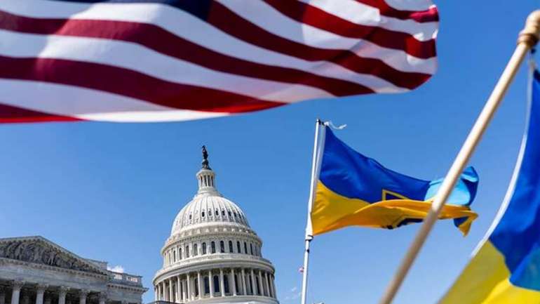 Десятки тисяч українців можуть втратити правовий статус у США, - WSJ