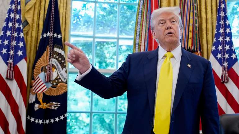 Трамп пообіцяв «очолити рух» проти голосування поштою у США