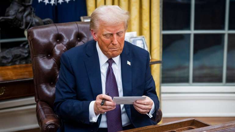 Трамп розкритикував Байдена та заявив, що Україні не дозволяють перемагати