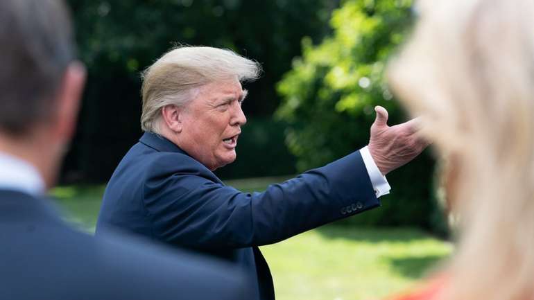 Трамп звинуватив Смітсонівський інститут у «надмірному акценті на рабстві»