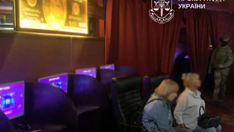 Ексміліціянти організували у Києві мережу казино «для своїх»