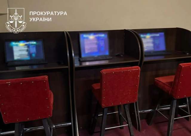 Ексміліціянти організували у Києві мережу казино «для своїх»_1