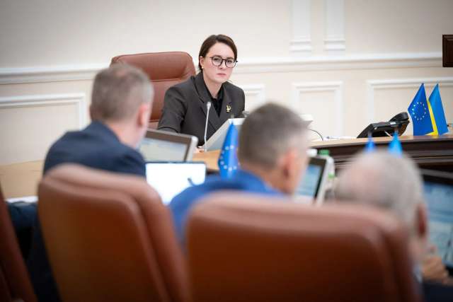 Зелемський продовжує грабувати Україну_1