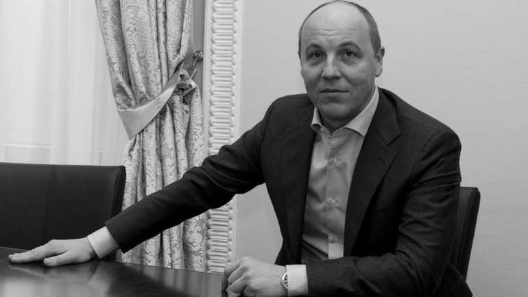 Правоохоронці заявляють, що підозрюваного у вбивстві Андрія Парубія затримали