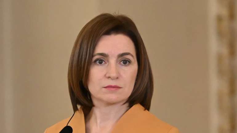 РФ використовує священників і ботів, щоб вплинути на вибори у Молдові, - Санду