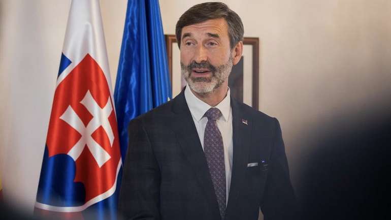 Словаччина не буде скорочувати закупівлі енергоносіїв рф, — глава МЗС Бланар