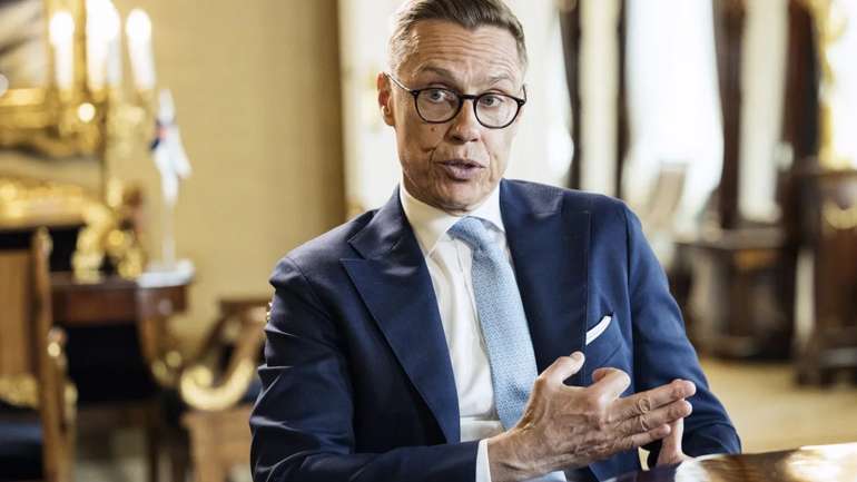 Президент Фінляндії не наказуватиме збивати невідомі цілі над країною