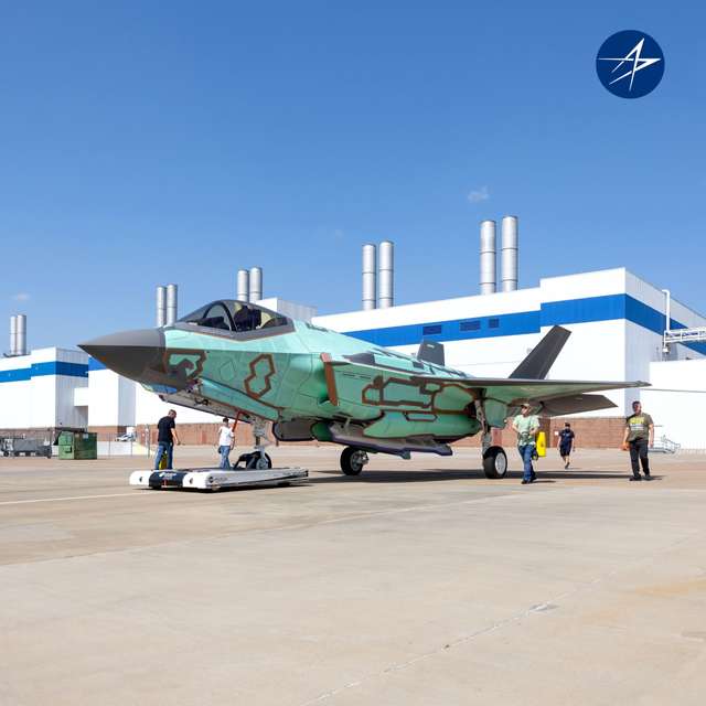 Викатка із заводу F-35A, який першим відправиться до Бельгії