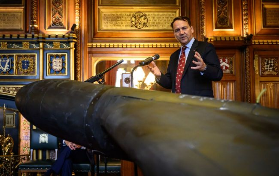 Зеленський планує воювати ще три роки