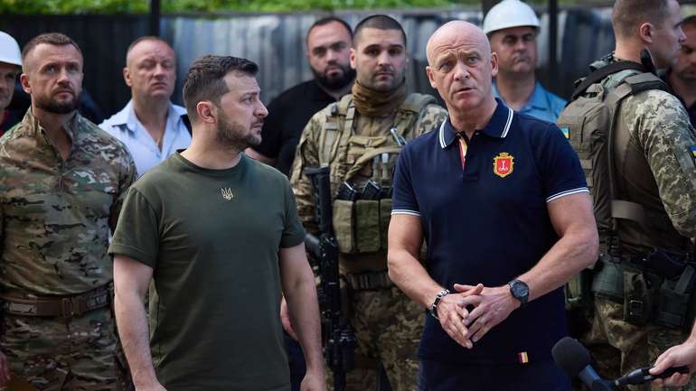 Західні ЗМІ ставлять під сумнів автентичність російського паспорта Труханова