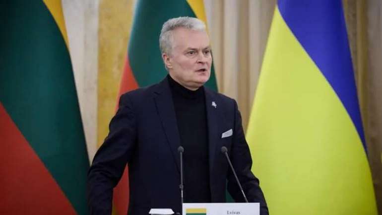 Президент Литви пропонує обмежити транзит до Калінінграда через контрабандні повітряні кульки