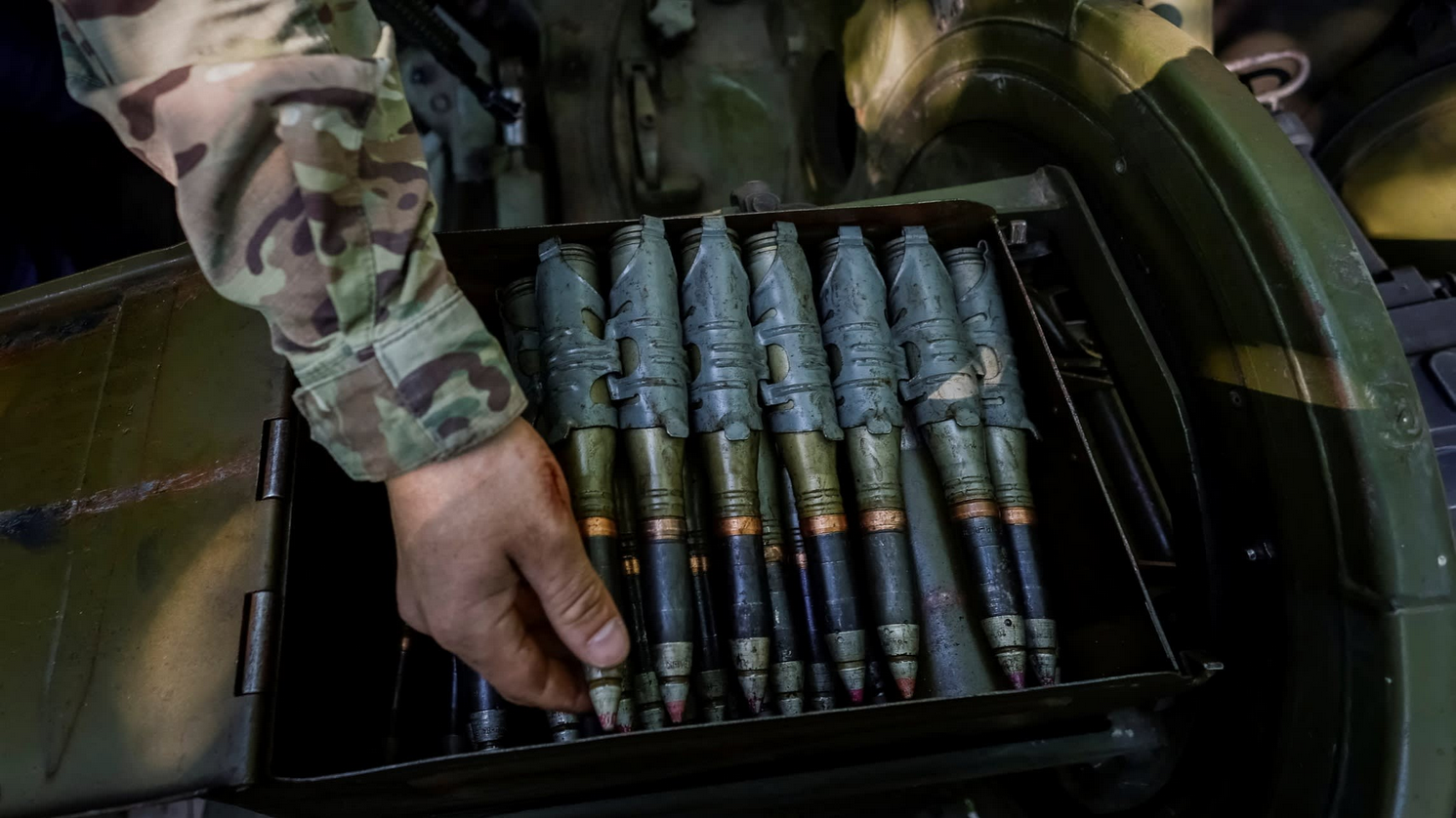 Зброярня у США у 2022-му виграла контракт на постачання зброї Україні, однак провалила його