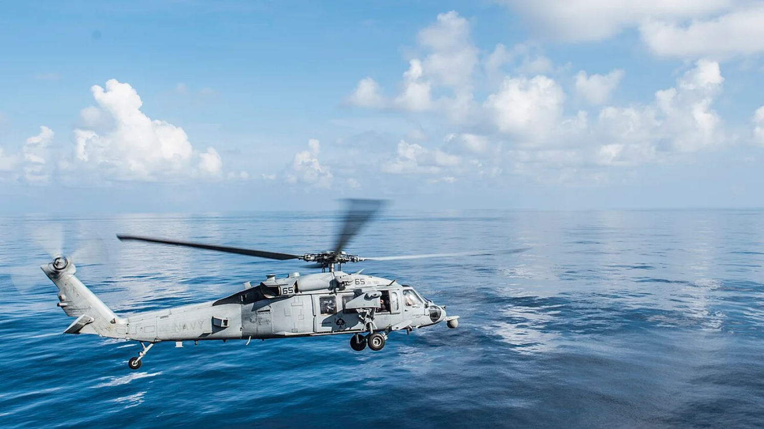 Гелікоптер та винищувач США упали в Південнокитайське море з різницею в кілька десятків хвилин
