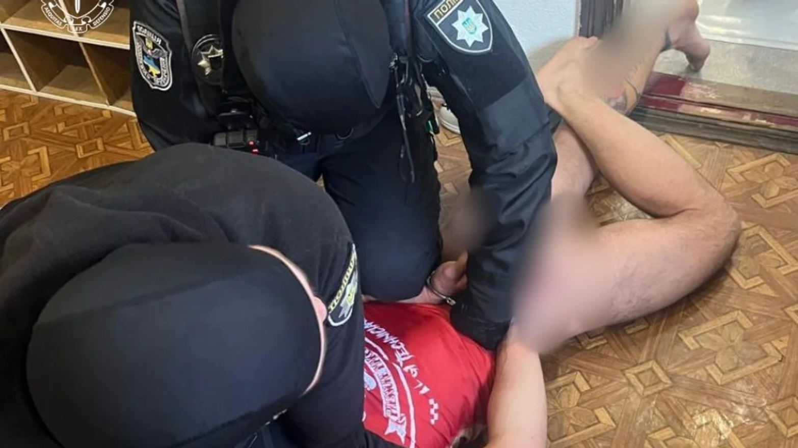 У Києві тренера із джиу-джитсу підозрюють у сексуальному насильстві над 11-річною дівчинкою