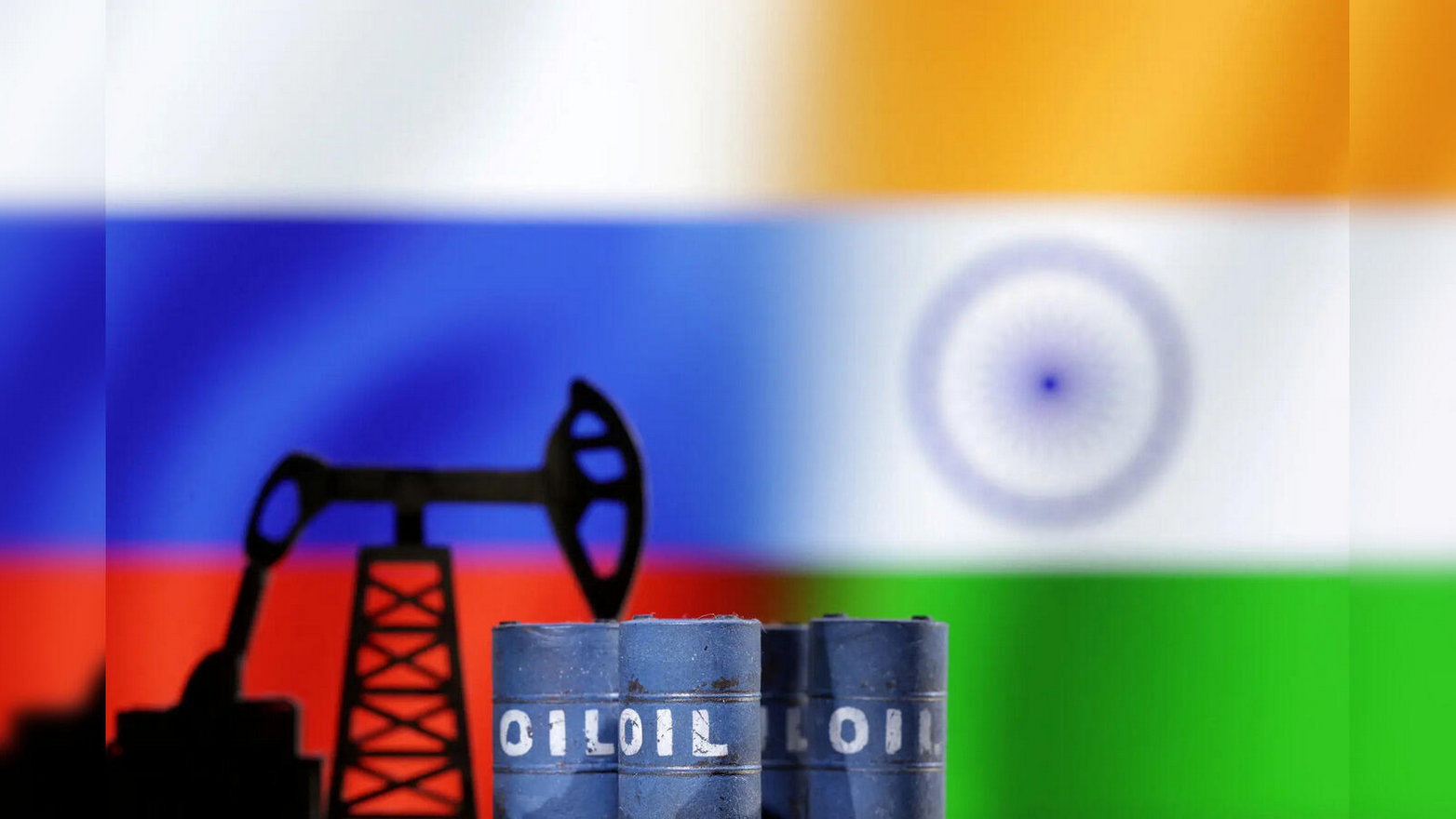 Державні НПЗ Індії планують продовжити закупівлі російської нафти через обхідні схеми – Bloomberg