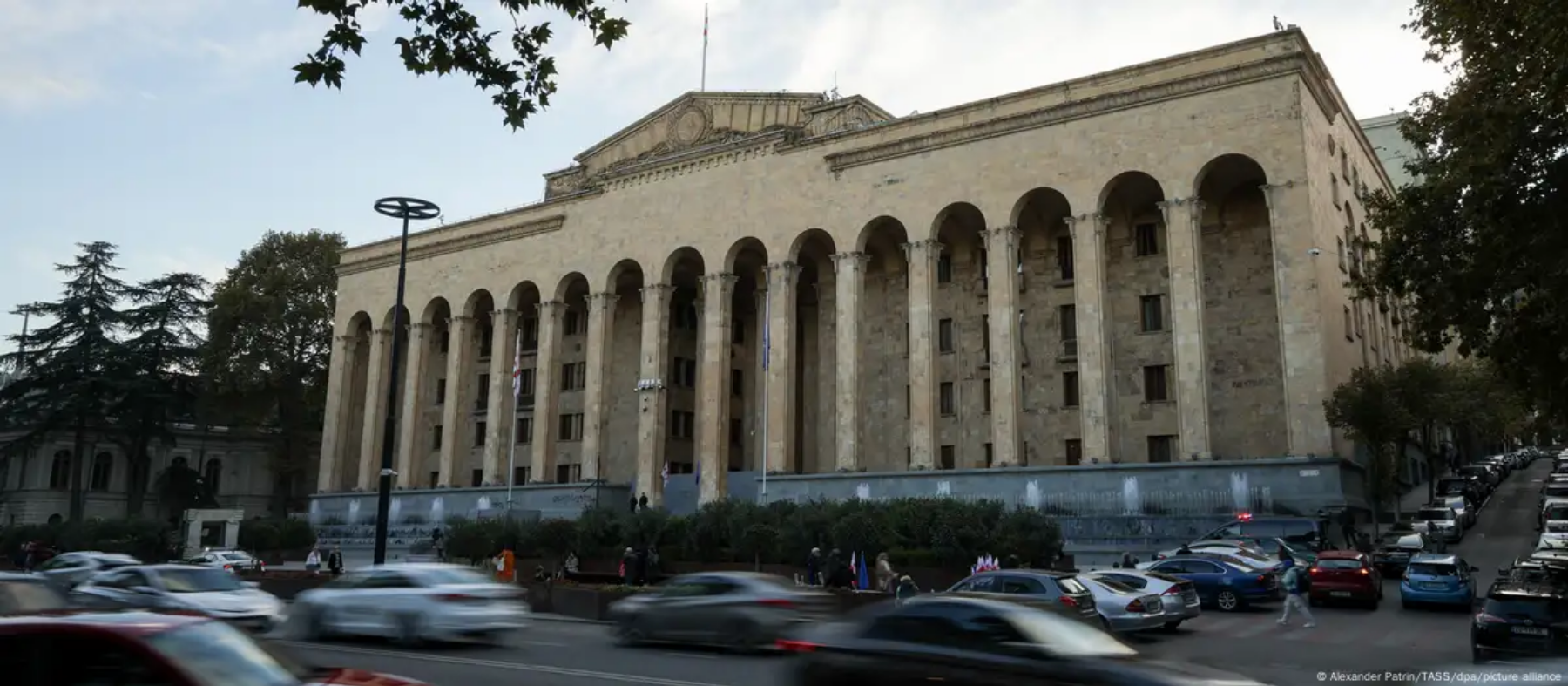 Правляча партія Сакартвело хоче заборонити три опозиційні сили