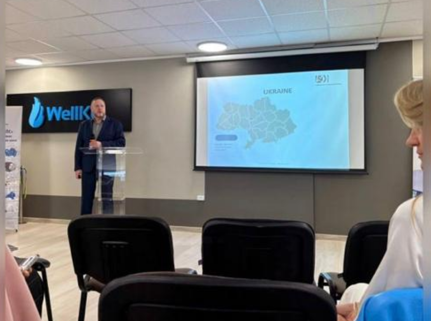 Батько голови Львівської ОВА Козицького презентує Україну без Луганська і Донецька