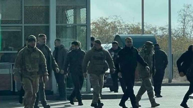 Буданов зі спецпризначенцями ГУР помічений на шляху до Покровська, — майор Ткачук