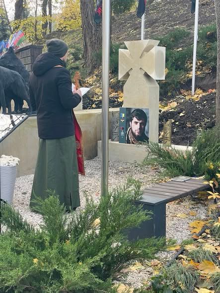 Навіки 27: день народження незламного друга «Да Вінчі»_7