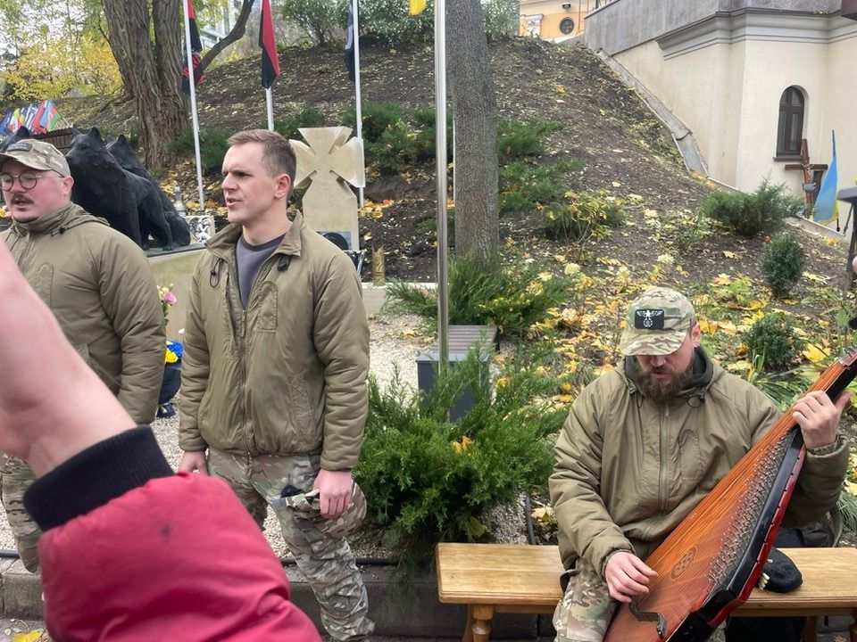 Навіки 27: день народження незламного друга «Да Вінчі»_9