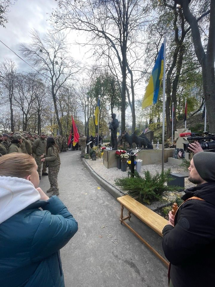 Навіки 27: день народження незламного друга «Да Вінчі»_11