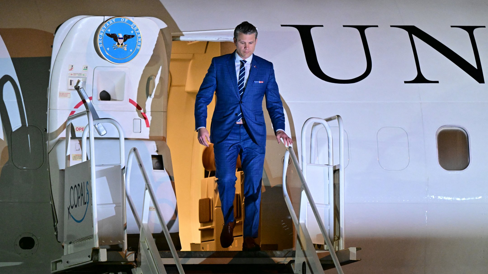 КНДР випустила близько 10 ракет під час візиту Гегсета в регіон