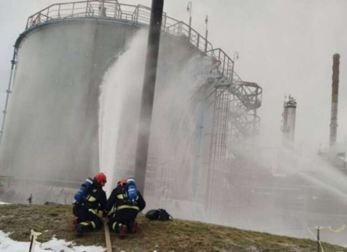 У Білорусі сталася пожежа на підсанкційному нафтопереробному заводі «Нафтан»