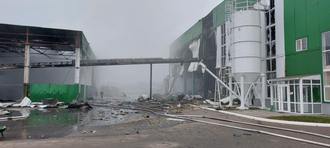 росія вдарила по ТЕС на Чернігівщині, яка працює на відходах з деревини_1