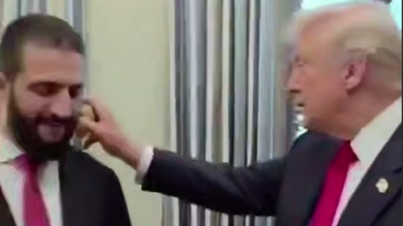 Трамп напшикав президента Сирії власним парфумом та питав, скільки в того дружин