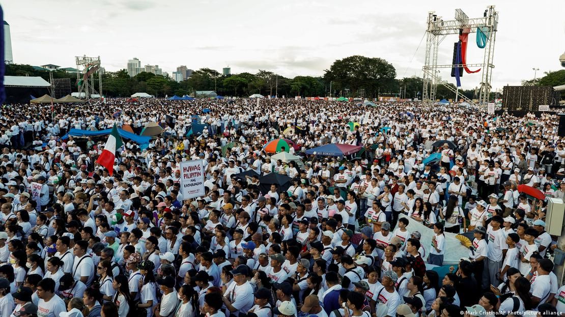 На Філіппінах понад пів мільйона людей вийшли на мітинг через корупційний скандал