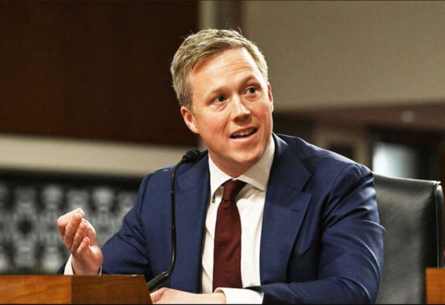 Міністр армії США прибув в Україну для обговорення нового мирного плану, - CNN