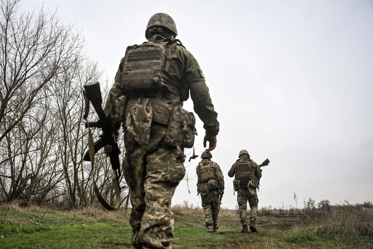 Британія підготувала війська для відправки в Україну у разі досягнення мирної угоди — Bloomberg