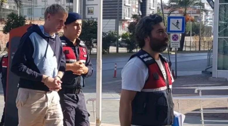 У Туреччині ув’язнили українця, який на смерть збив двох грабіжників