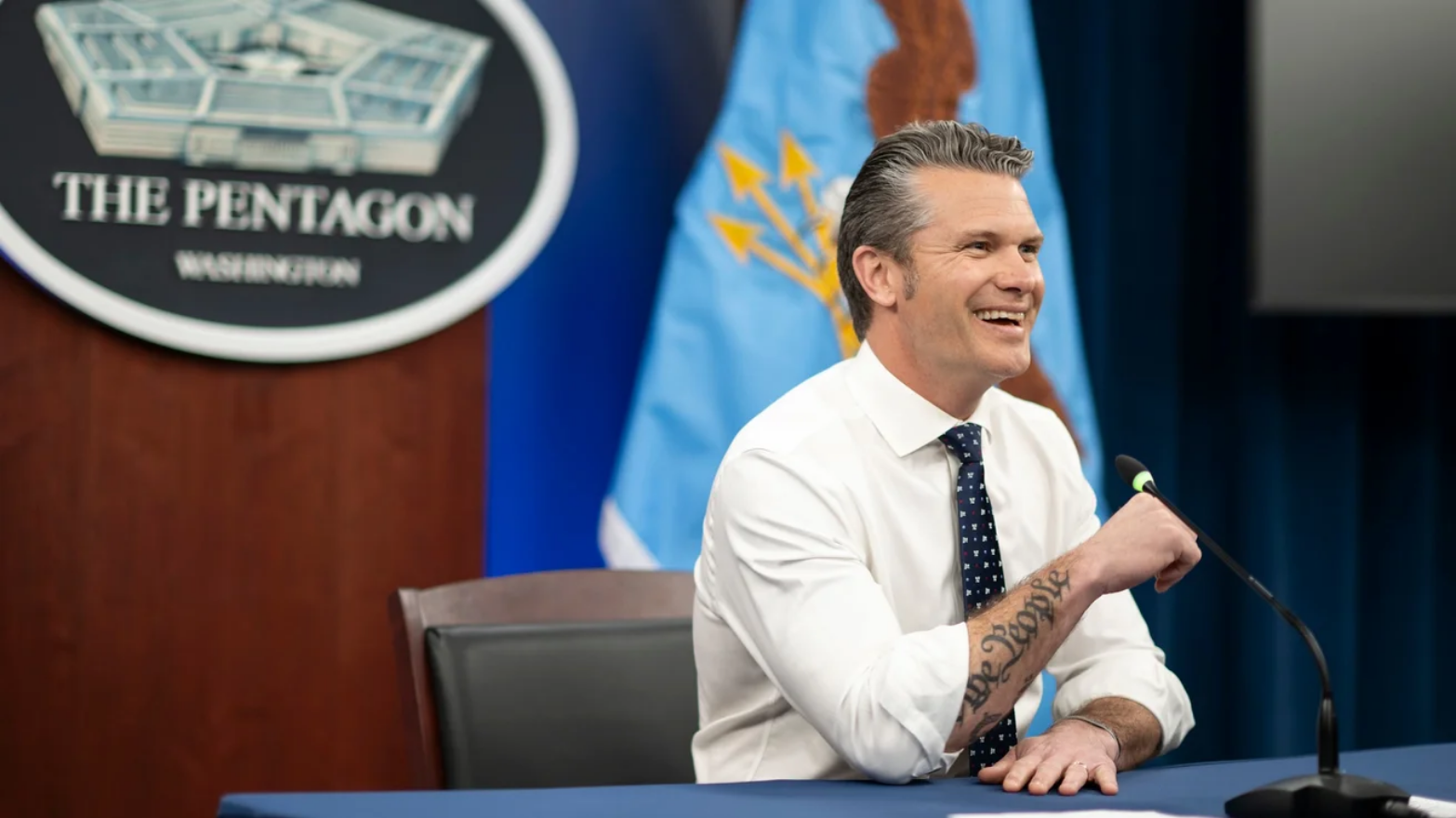 У Пентагоні підтвердили, що повідомлення Гегсета в чаті Signal могли загрожувати військовим